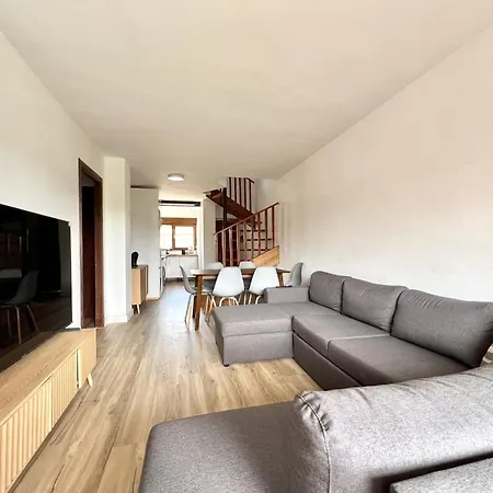 Baruhaus Duplex Piscina Y Parking 2 アパート *