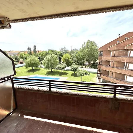 Baruhaus Duplex Piscina Y Parking 2 Villamanan